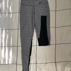 Nike Women’s Heather Gray and Black Mesh Leggings Size XS